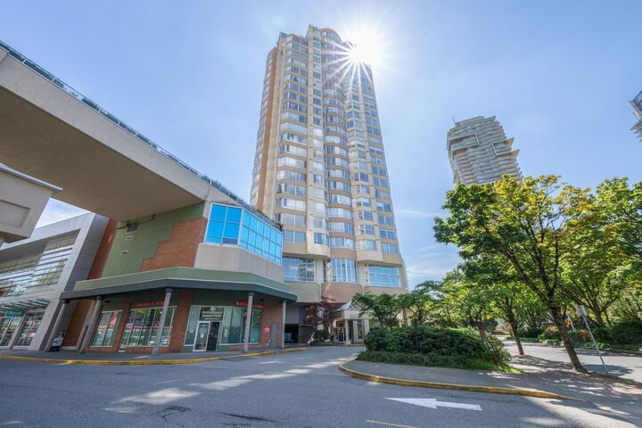 6240 McKay Avenue 2203 — photo 1