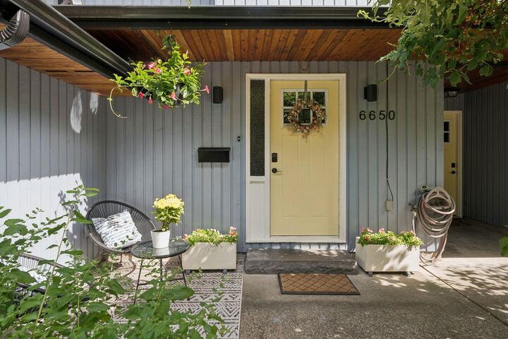 6650 Nelson Avenue — photo 1