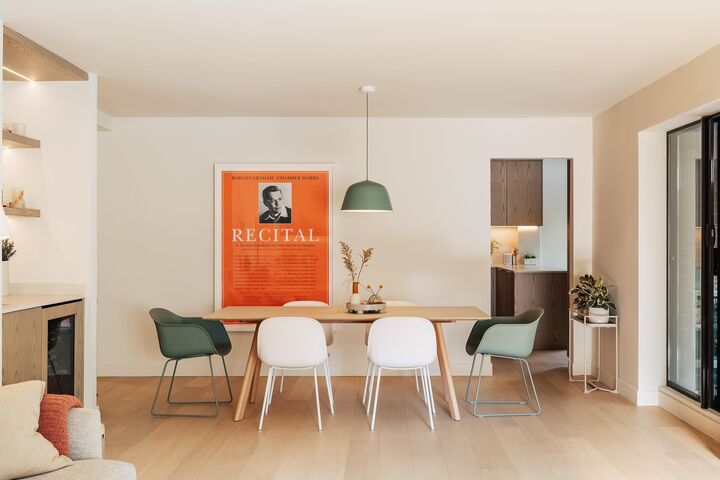 2140 Briar Avenue 102 — photo 1