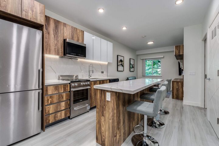 Property Photo:  1168 Pendrell Street 309  BC V6E 1L4 