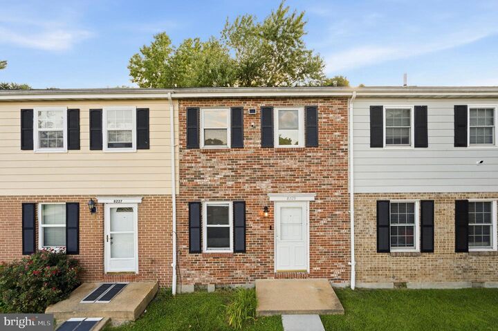 Property Photo: 8229 Coatsbridge Court MD 21144