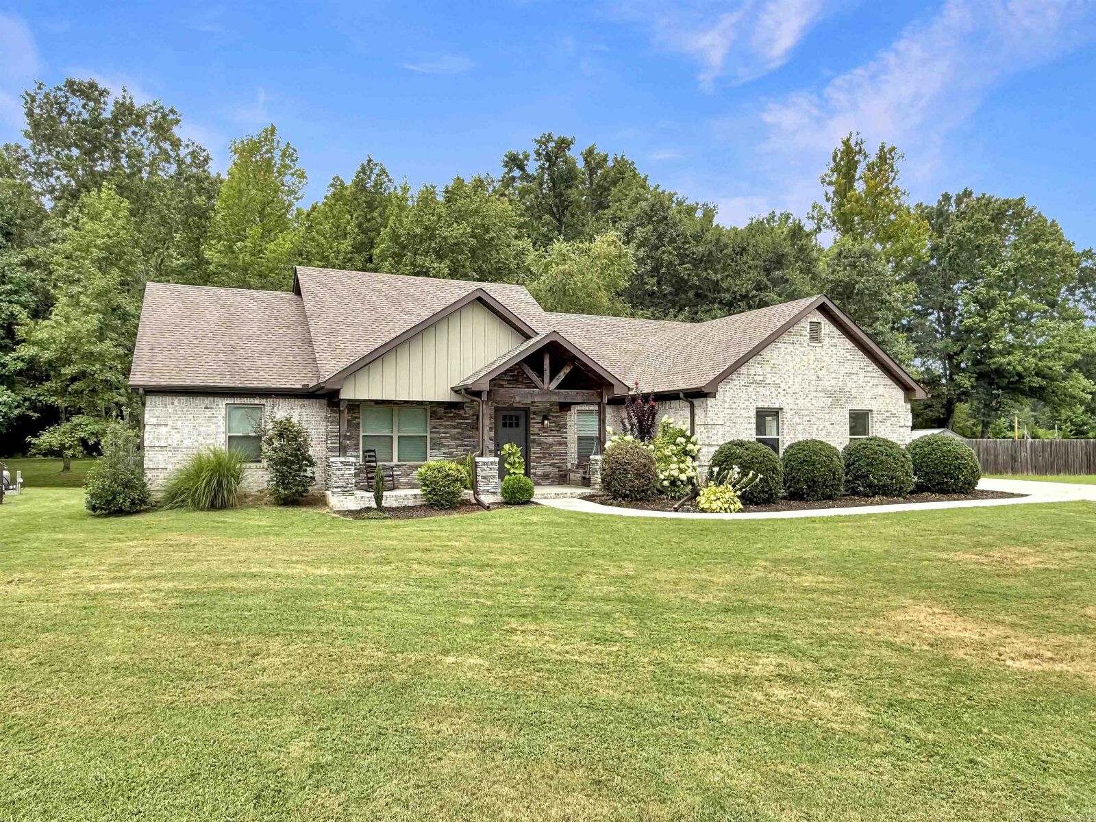 Property Photo:  305 Sandy Creek Drive  AR 72176 