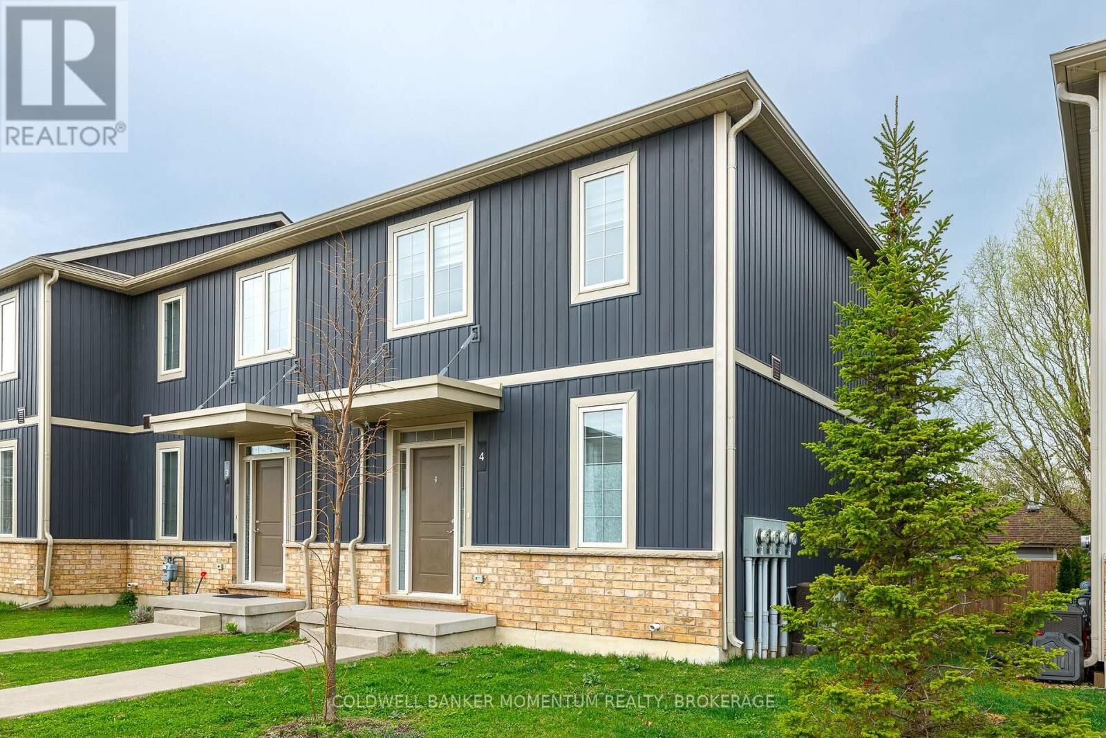 Property Photo:  18 Corbin Street 4  ON L2P 0E8 