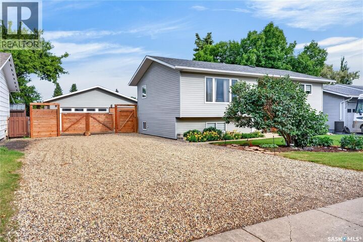 Property Photo: 315 Caskey Drive SK S0E 1A0