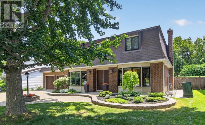 Property Photo:  6 Cosburn Avenue  ON K2H 8A1 