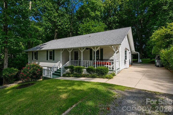 Property Photo: 4242 Garvin Drive NC 28269