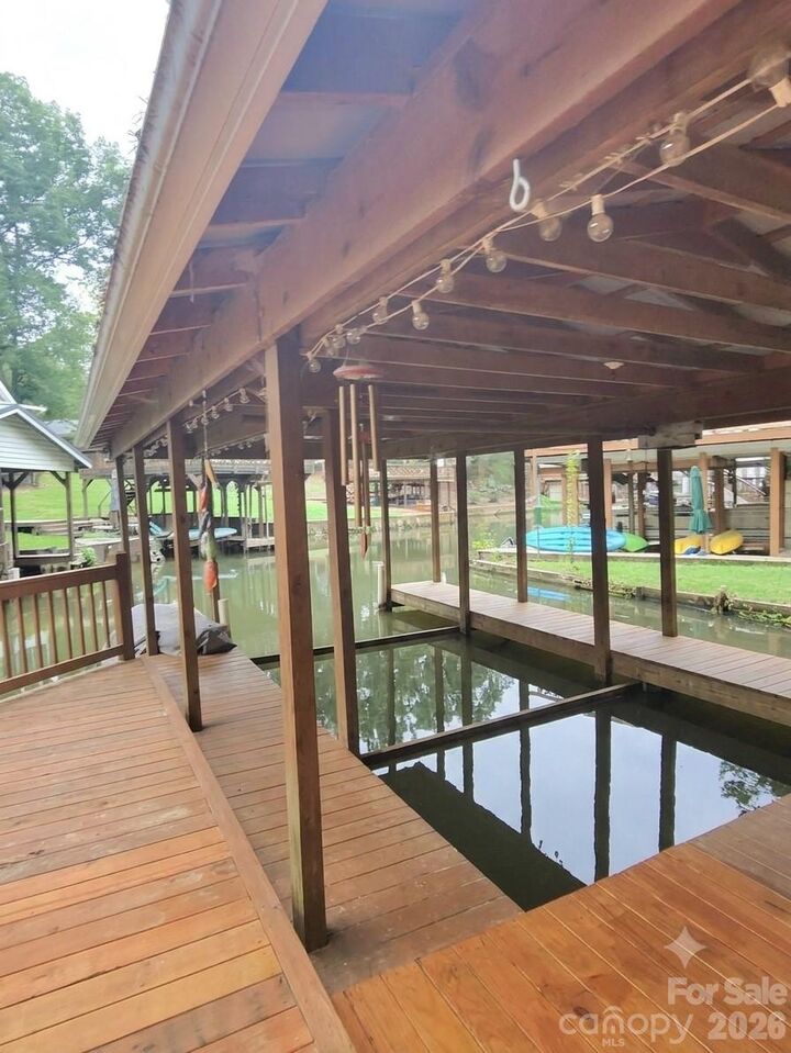 Property Photo:  714 Springwood Drive  NC 27306 