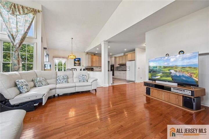 Property Photo: 2 Chamberlin Court NJ 08512