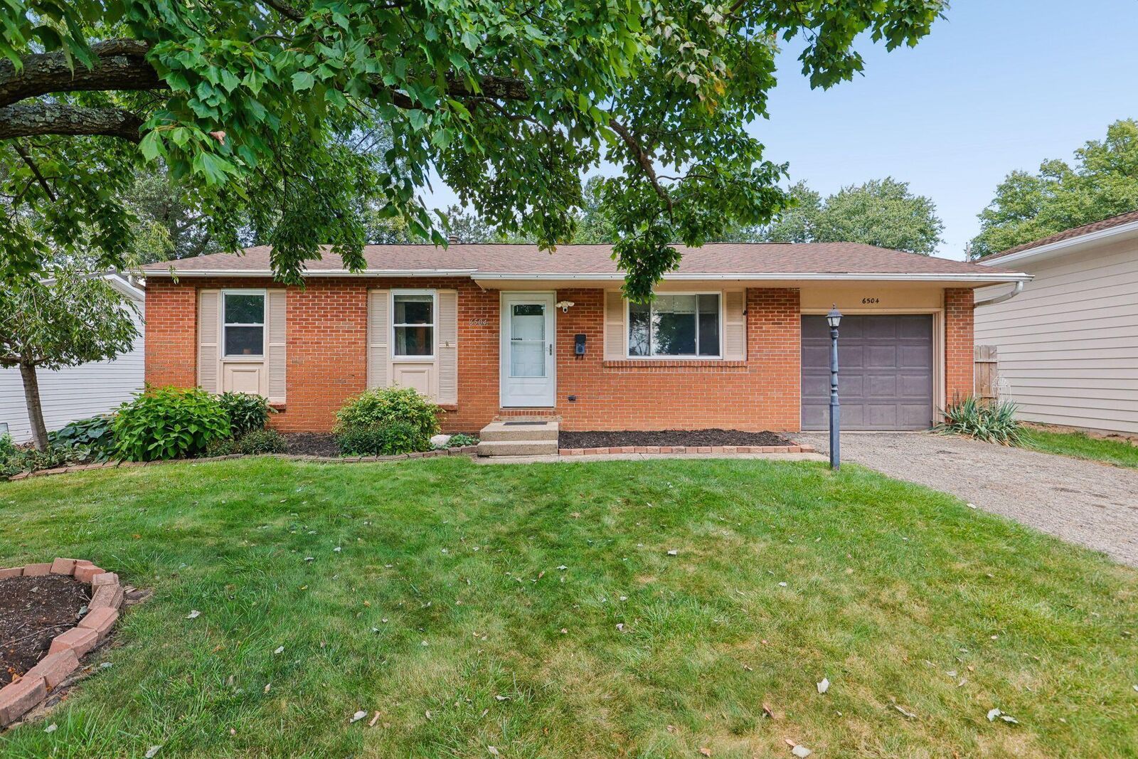 Property Photo: 6504 Kings Charter Road OH 43068