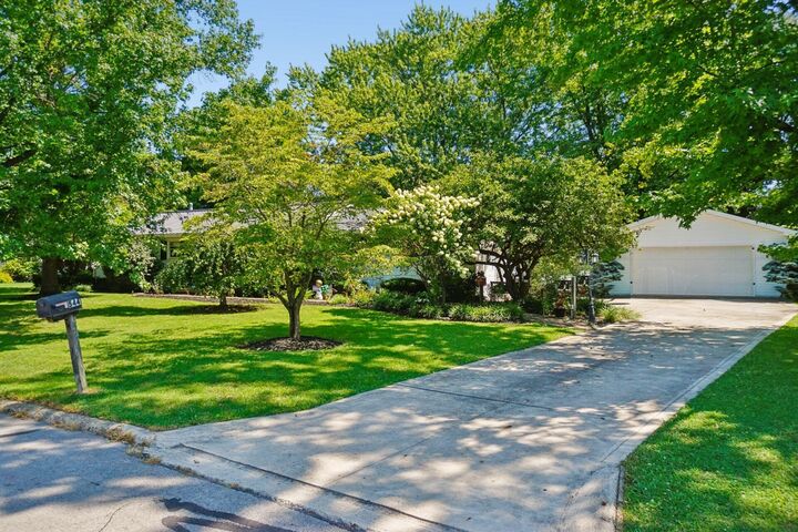 Property Photo: 544 Edgewood Drive OH 43113