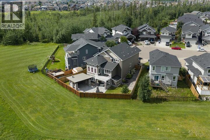 Property Photo: 420 Dixon Road Southeast AB T9K 2Y6
