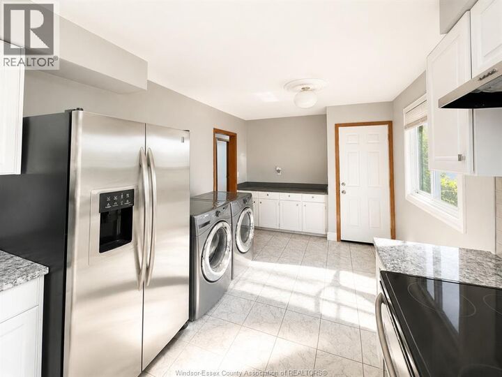 Property Photo:  979 Arthur Road Main  ON N8Y 2Y4 