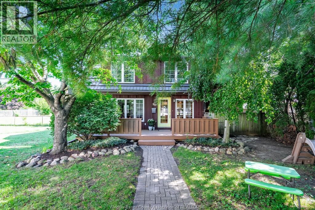Property Photo:  20 Wilkinson Drive  ON N9H 1A2 