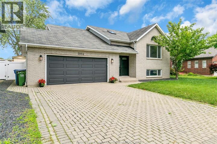 Property Photo:  2854 Mangin Crescent  ON N9E 4K7 