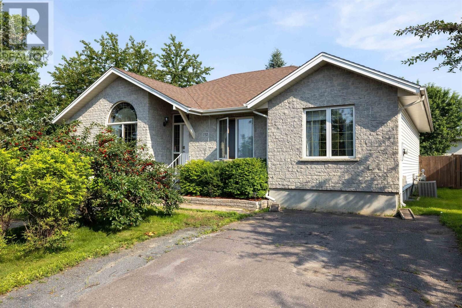 Property Photo:  757 Porcupine Blvd  ON P7C 5Y9 