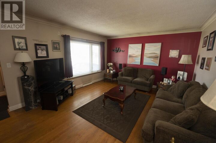 Property Photo: 148 Brock Street East ON P7E 4H2