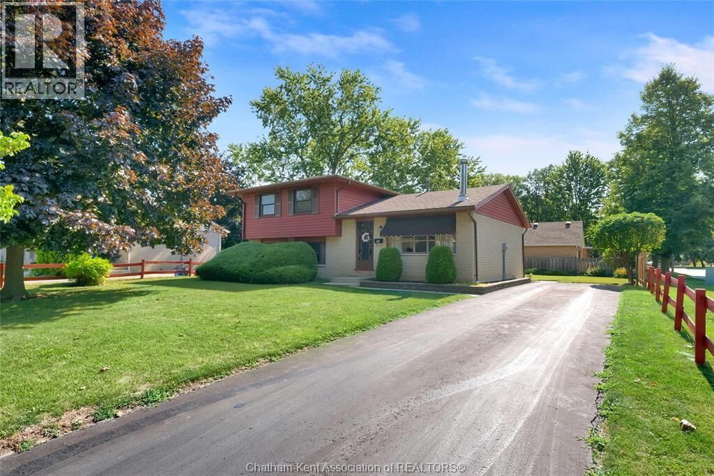 Property Photo:  85 Pheasant Drive  ON N7L 1H3 