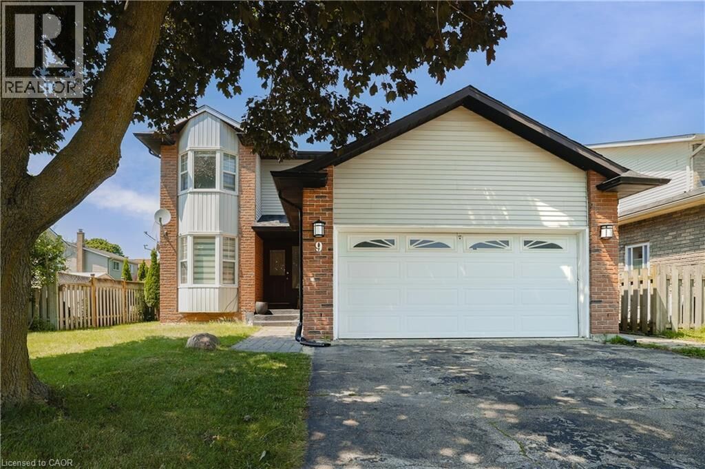 Property Photo:  9 Holm Street  ON N3C 3N3 