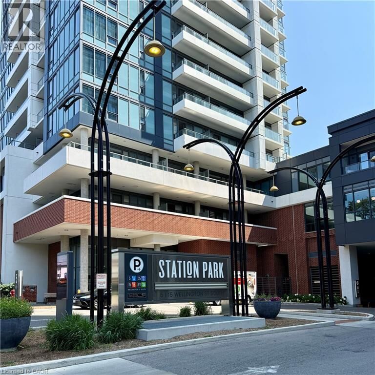 Property Photo: 15 South Wellington Street South 2009 ON N2G 0E4