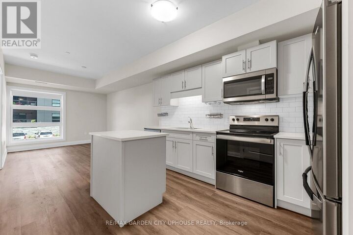Property Photo: 118 Summerside Boulevard 102 ON L3E 0C1