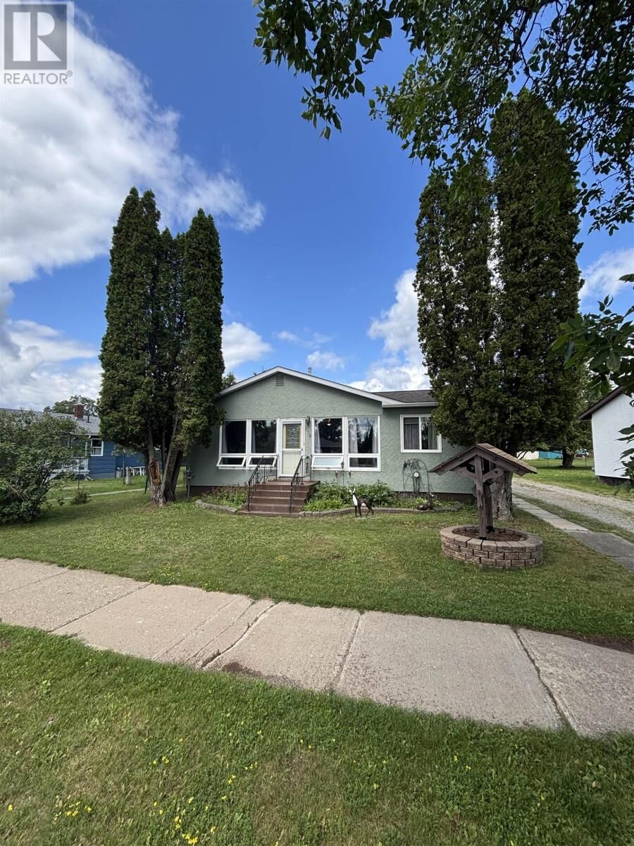 Property Photo:  170 Pine Crescent  ON P0T 1C0 