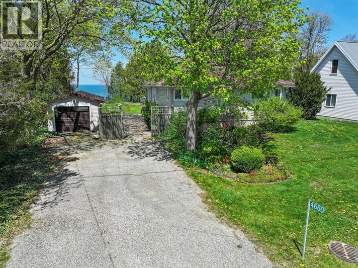 Property Photo: 4660 Lakeside Street ON N0N 1J6