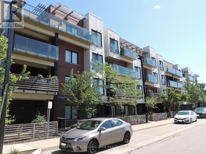 Property Photo: 5005 Harvard Road 214 ON L5M 0W5