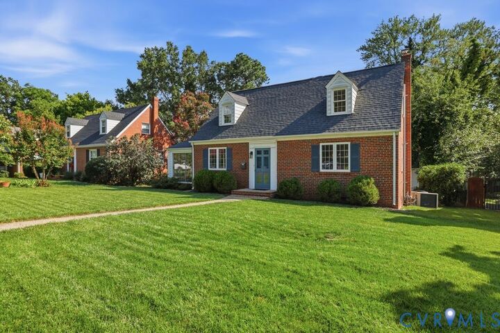 Property Photo: 4815 Bromley Lane VA 23226