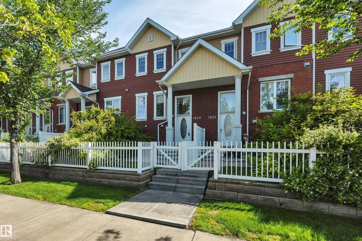 Property Photo:  1633 Towne Centre Boulevard NW  AB T6R 0S3 