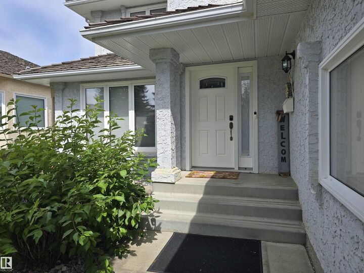 Property Photo: 723 Wells Wynd NW AB T6M 2K1
