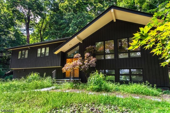 Property Photo: 11 Foremost Mountain Rd NJ 07082