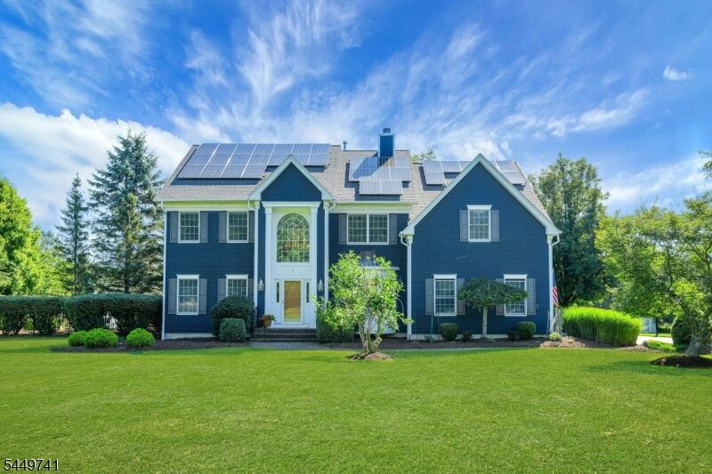 Property Photo:  7 Bentley Way  NJ 07853 
