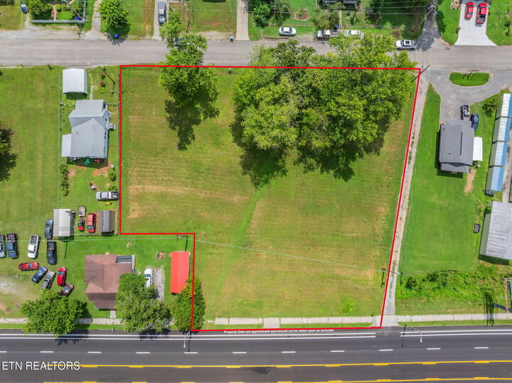 Property Photo:  706 N Gateway Ave  TN 37854 