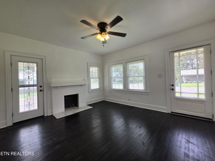 Property Photo:  601 W Glenwood Ave  TN 37917 