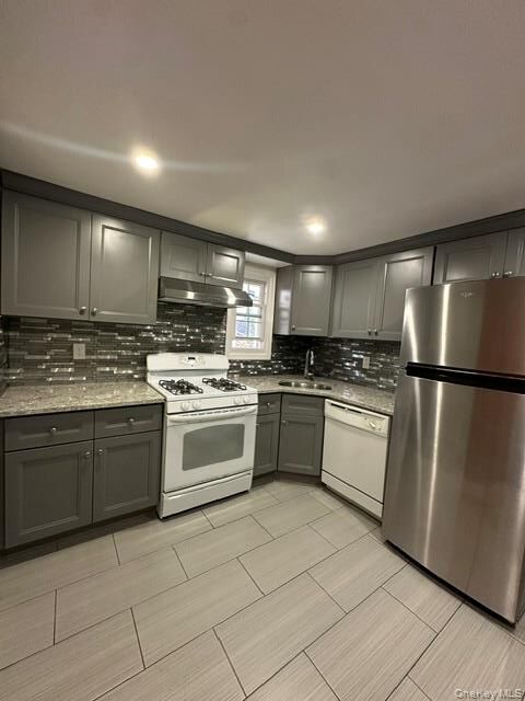 Property Photo:  904 N Bay Avenue  NY 11758 