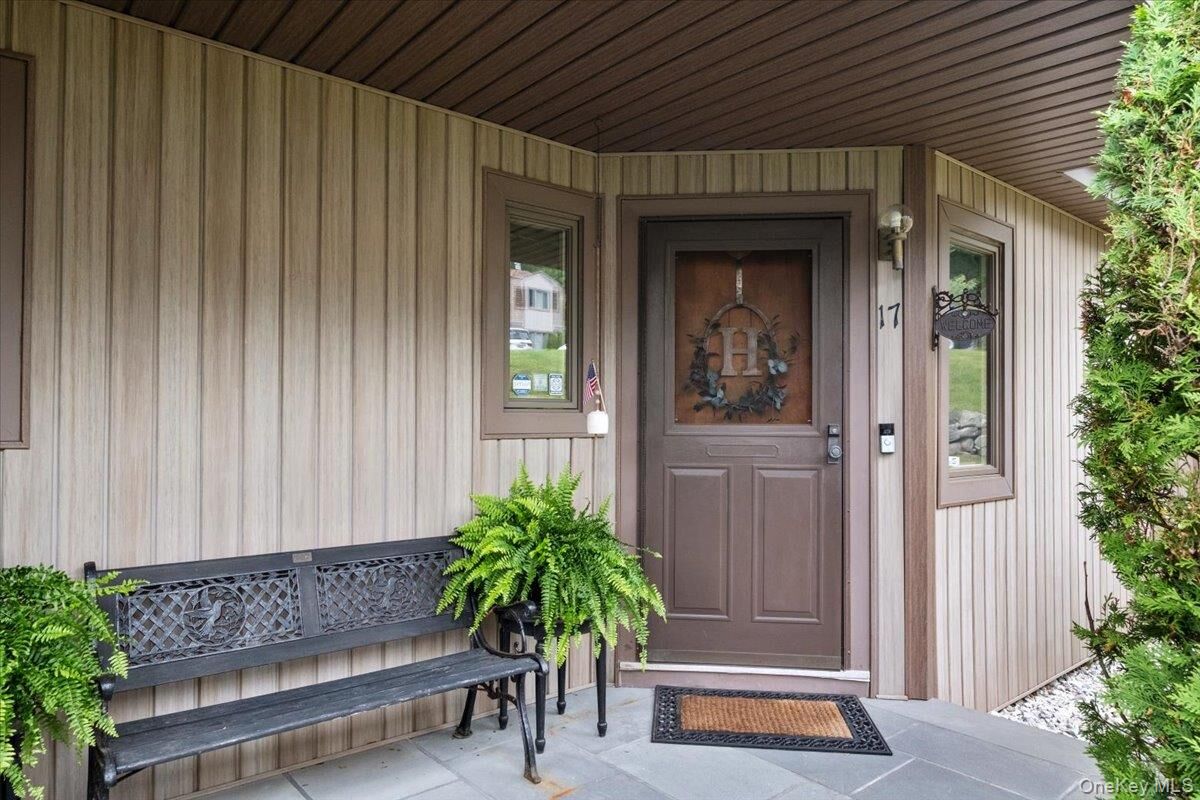 Property Photo:  17 High Meadow Trail  NY 10566 