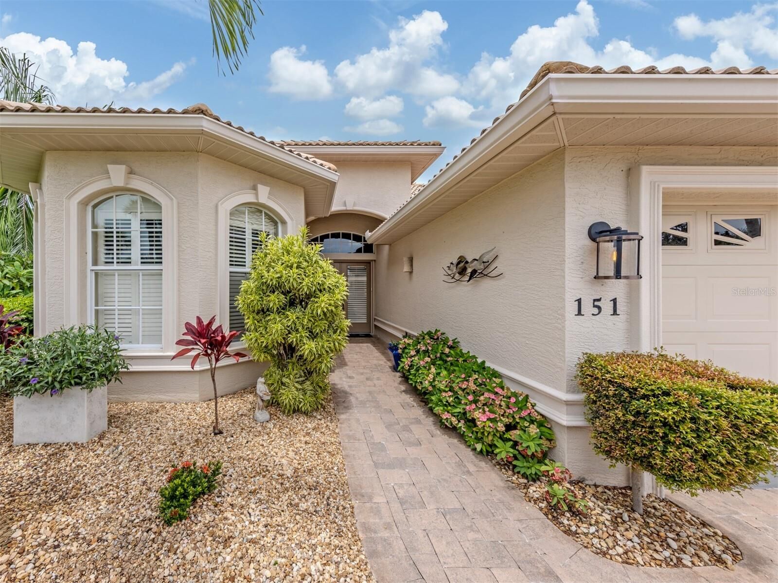 Property Photo:  151 Coco Palm Drive  FL 34292 