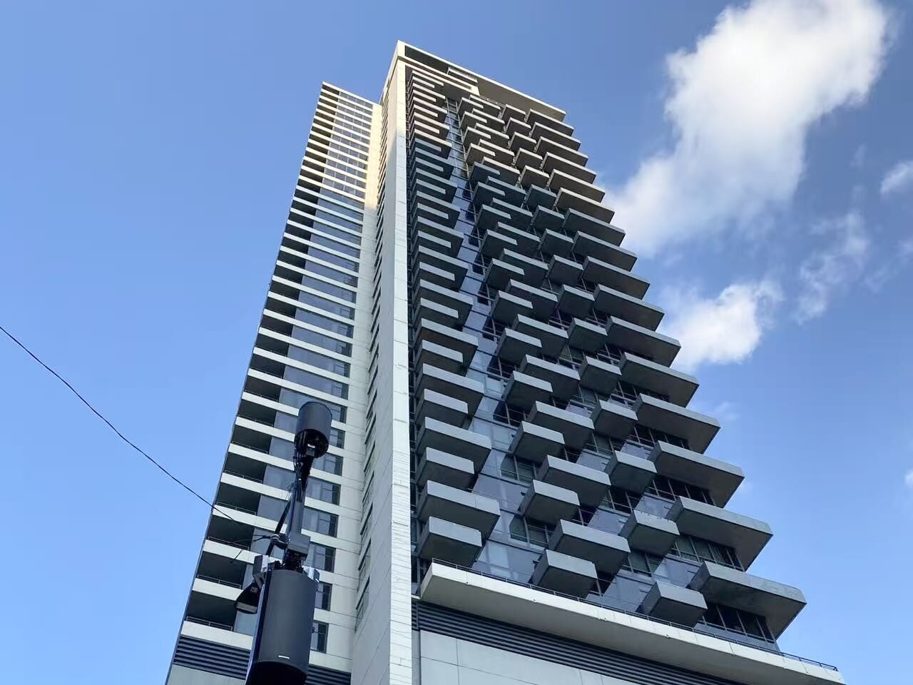 Property Photo:  235 W Van Buren Street 2519  IL 60607 