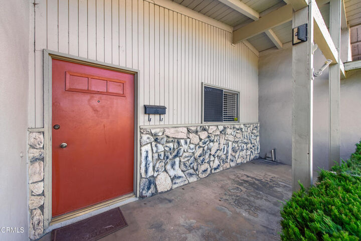 Property Photo: 39 Sandra Court CA 91320