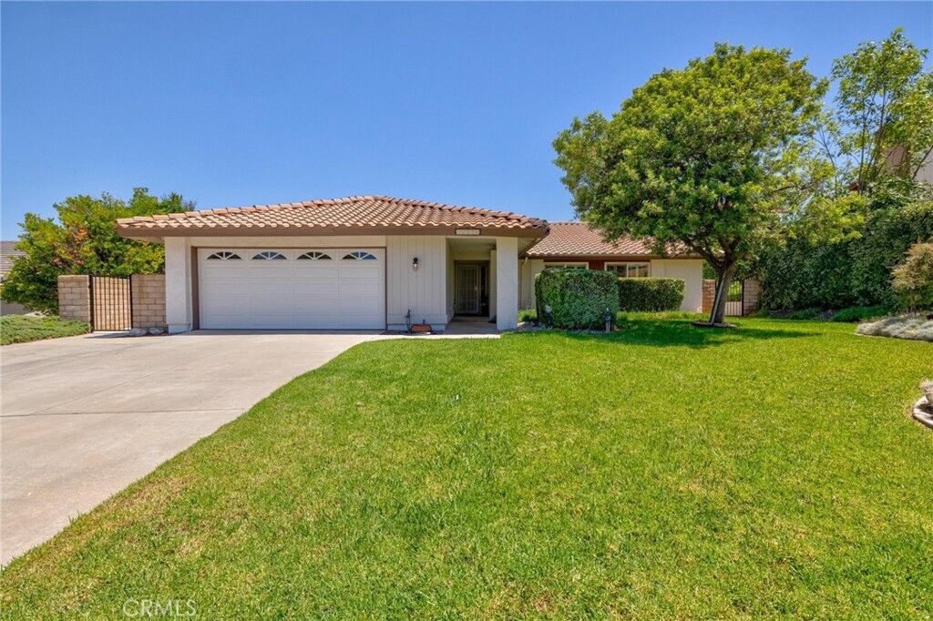 Property Photo: 6826 Ranchgrove Road CA 92506