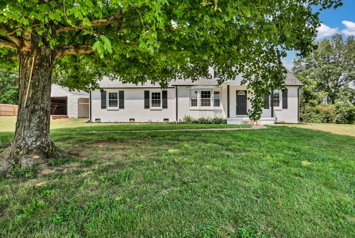 Property Photo:  3436 Highway 48  TN 37052 