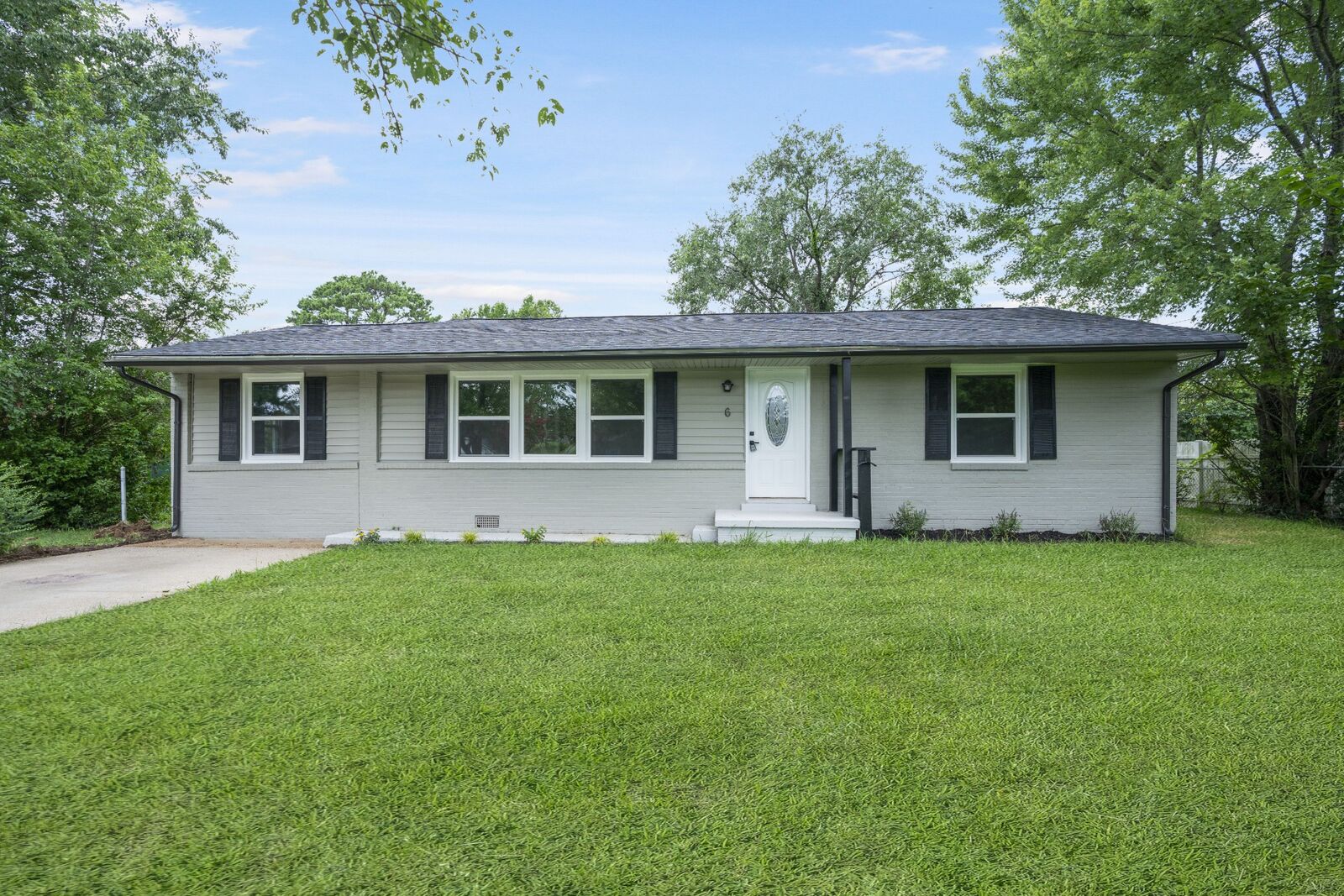 Property Photo:  6 E Bel Air Blvd  TN 37042 