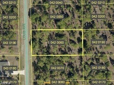Property Photo:  1112 Louis Avenue  FL 33972 
