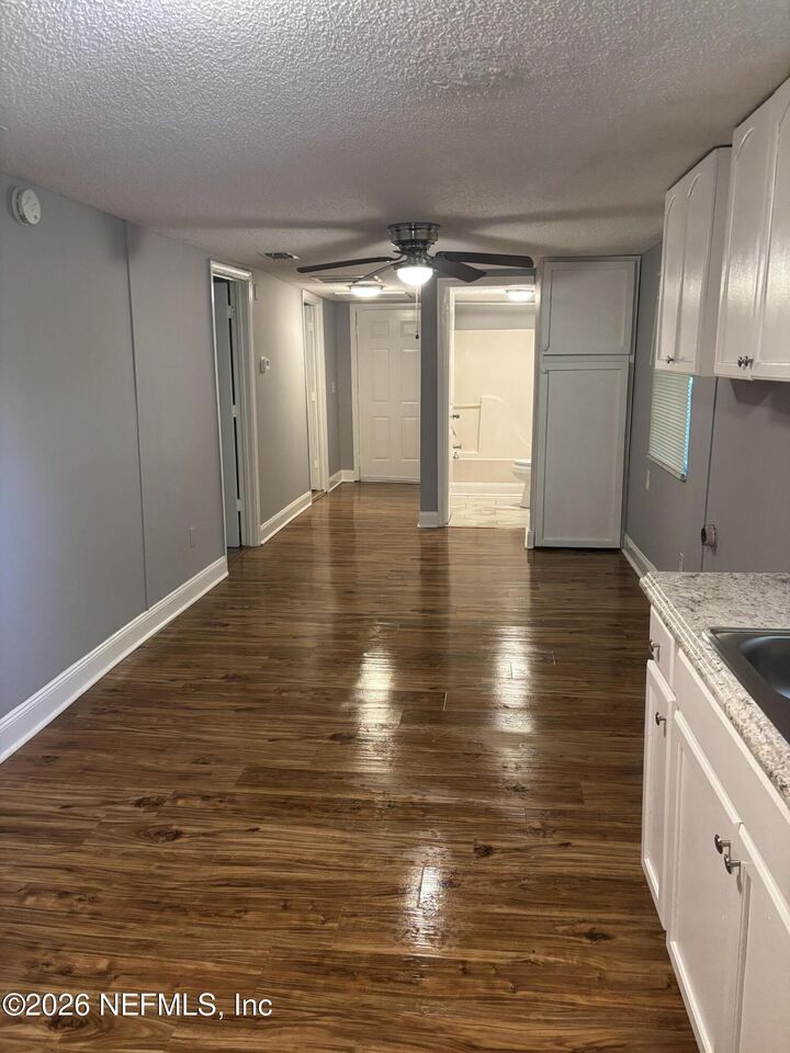 Property Photo: 2125 Morehouse Road FL 32209