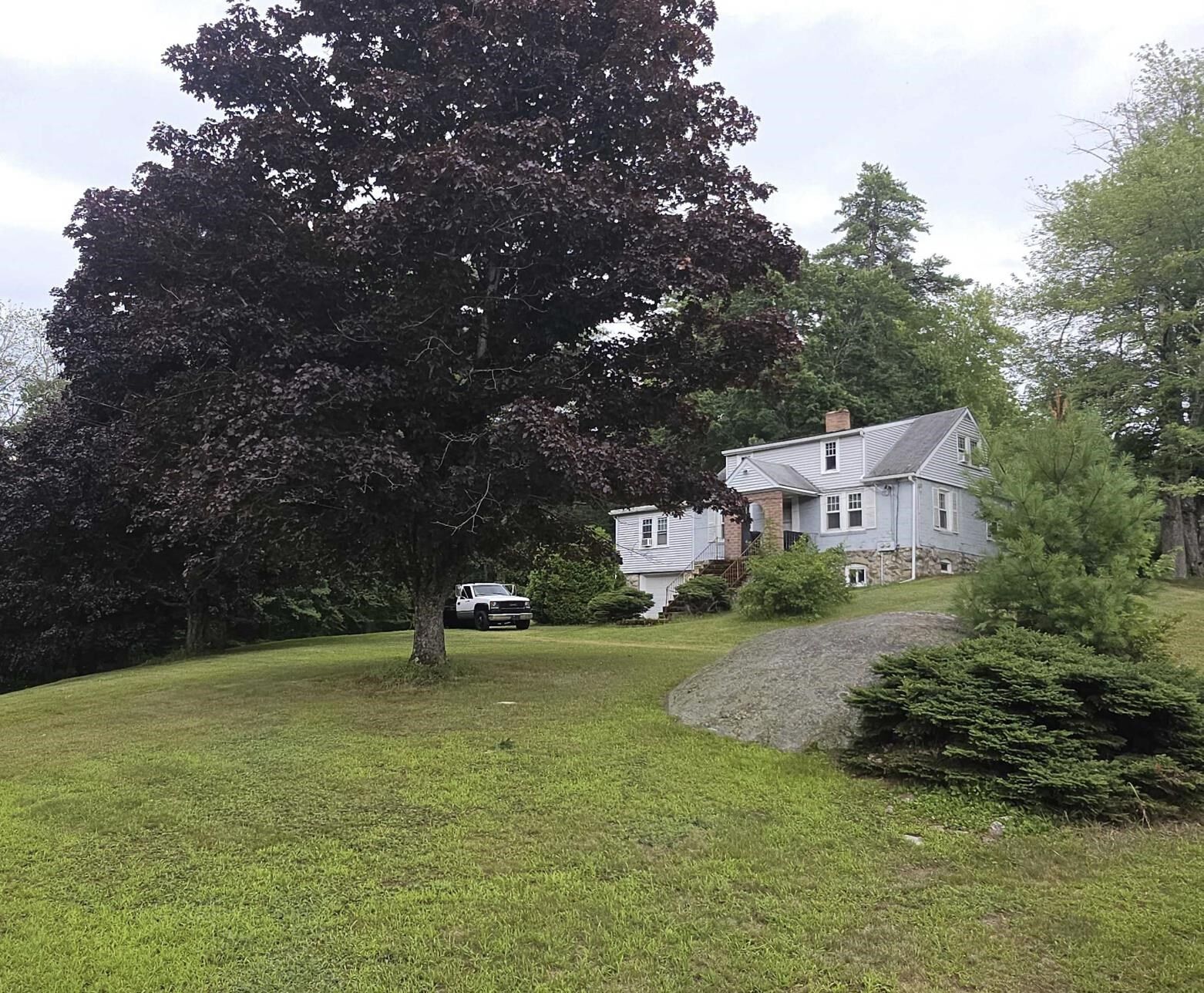 Property Photo:  115 Hovey Road  NH 03053 
