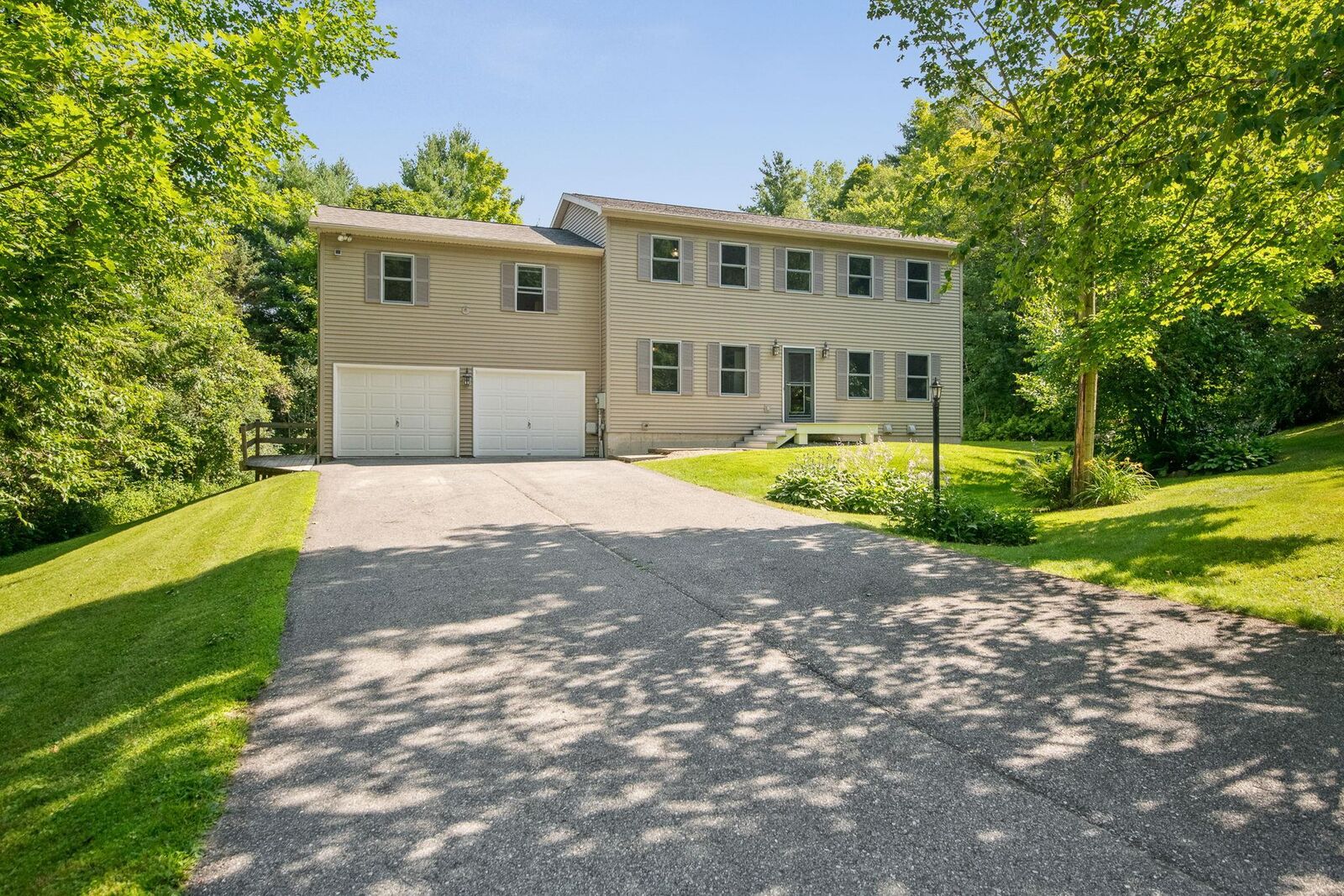 Property Photo:  28 Old Farm Road  VT 05465 