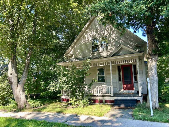 Property Photo:  91 Carroll Street  NH 03431 