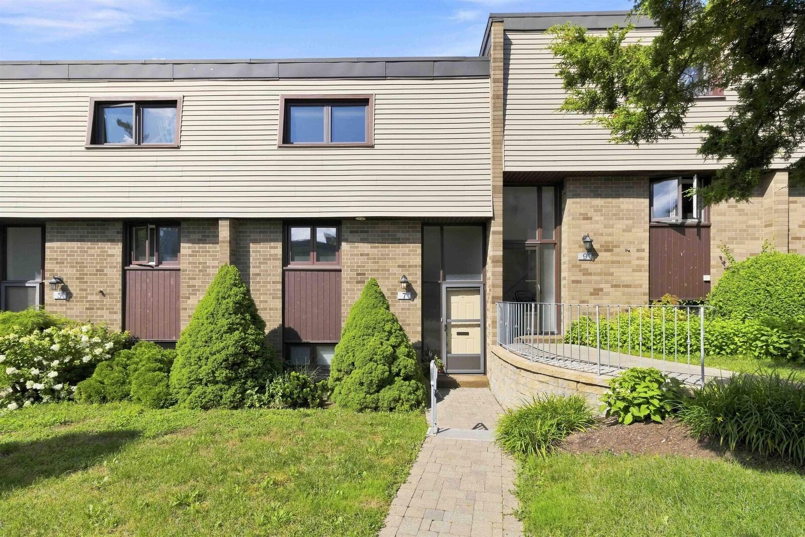 Property Photo:  7 Forestside Crescent  NS B3M 1M5 