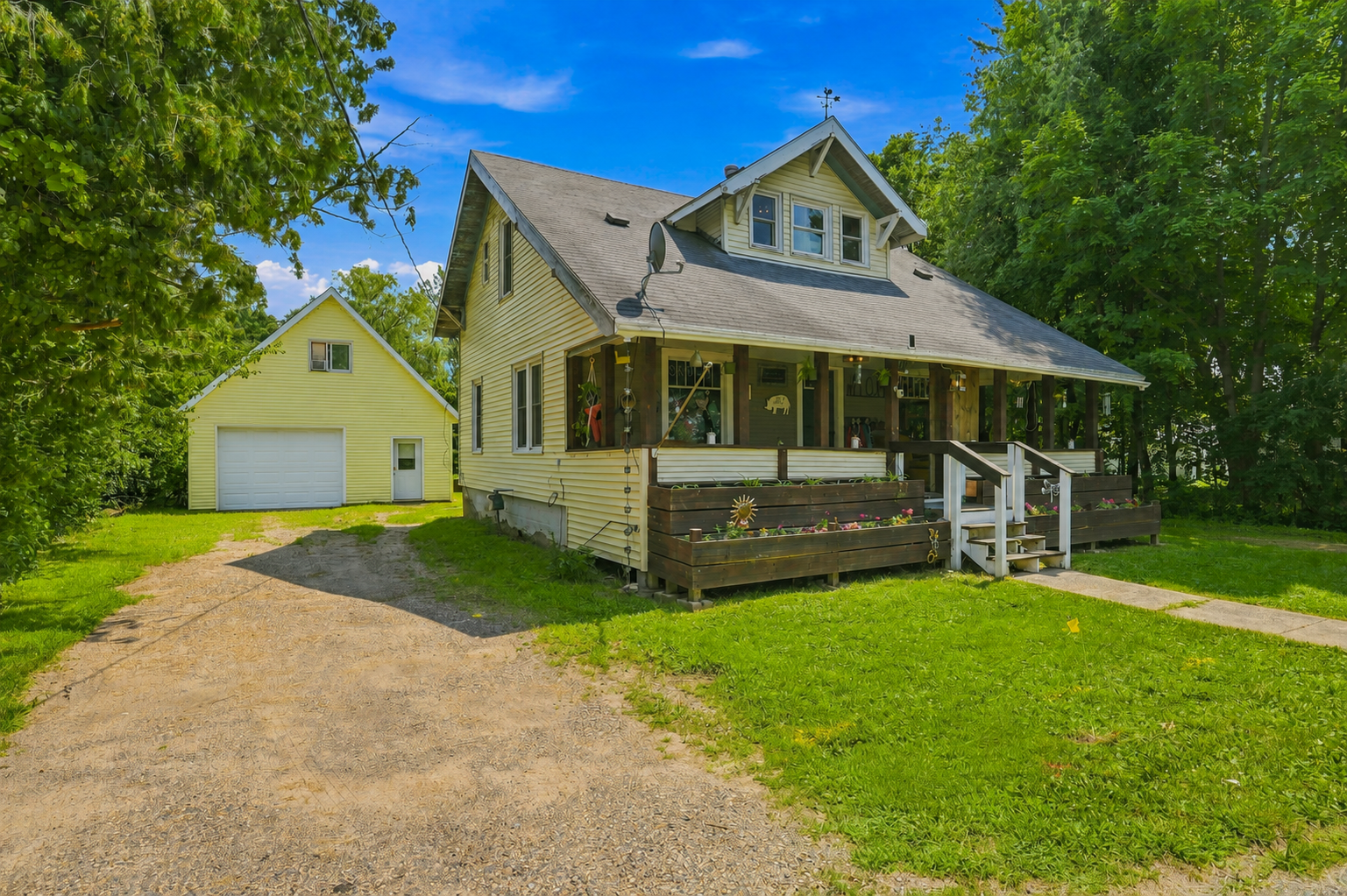 Property Photo:  317 Water Avenue  WI 54001 