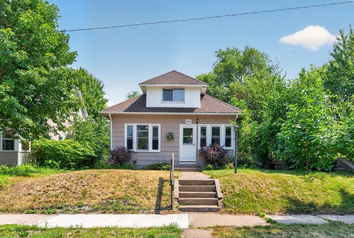 Property Photo:  3726 Dupont Avenue N  MN 55412 